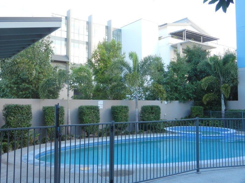B08/1 Acacia Court, Robina QLD 4226