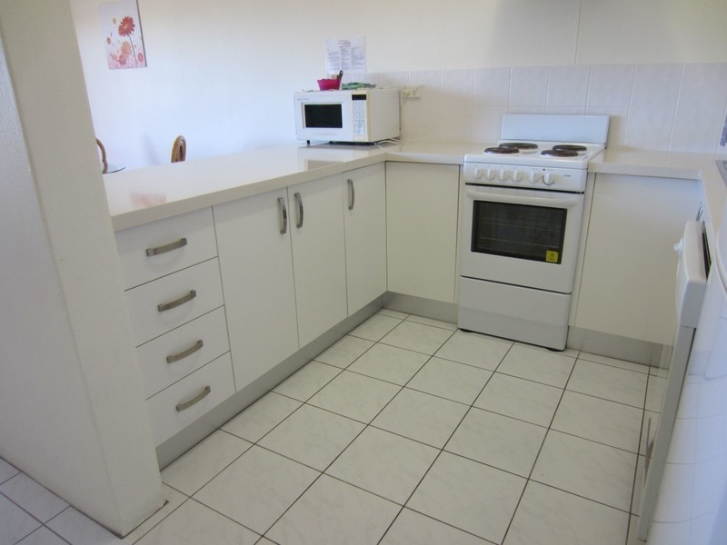 191 Mcleod Street, Cairns North QLD 4870