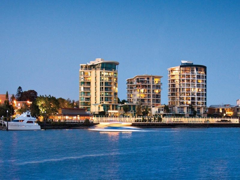 2/29 Sutherland Tower, Hamilton QLD 4007