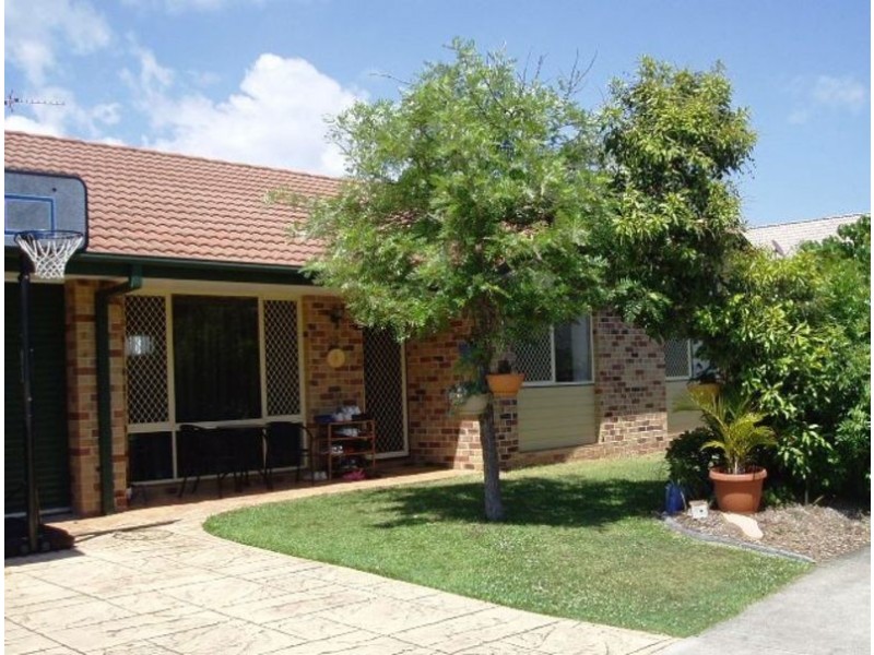 23 Tristan Court, Benowa QLD 4217