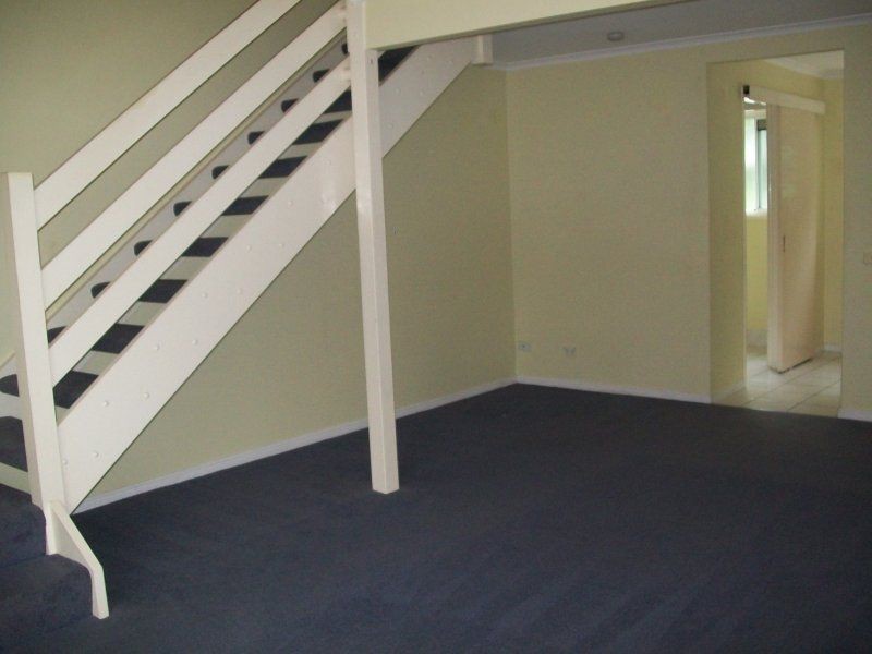 28 125 Pappas Way, Carrara QLD 4211