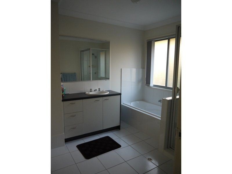 15 Mead Place, Calamvale QLD 4116