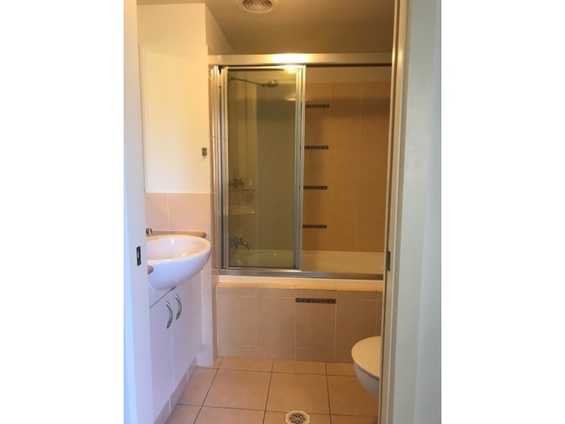 138 High Street, Southport QLD 4215