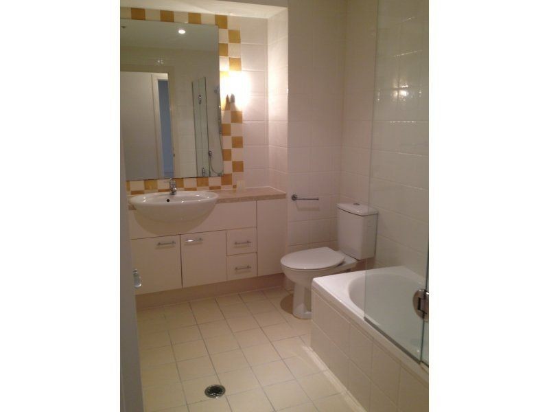 3/31 Harbour Rd, Lancaster Tower, Hamilton QLD 4007