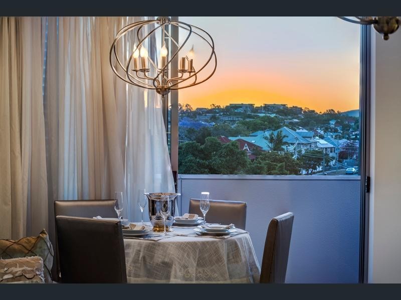 702/159 Logan Road, Woolloongabba QLD 4102