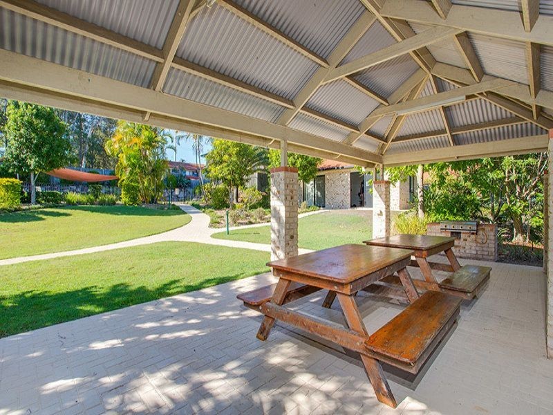 18 Sunny Court, Sunnybank Hills QLD 4109