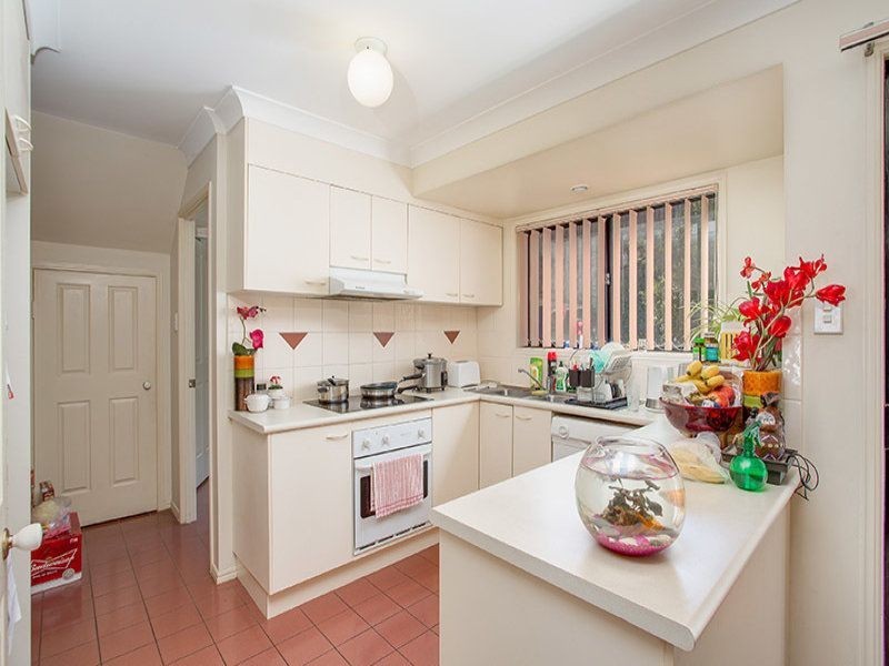 18 Sunny Court, Sunnybank Hills QLD 4109