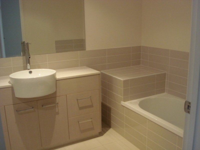 16/1 Belongil Street, Pacific Pines QLD 4211