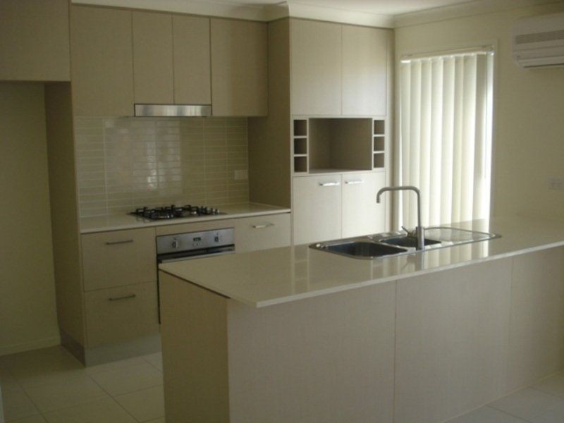 16/1 Belongil Street, Pacific Pines QLD 4211