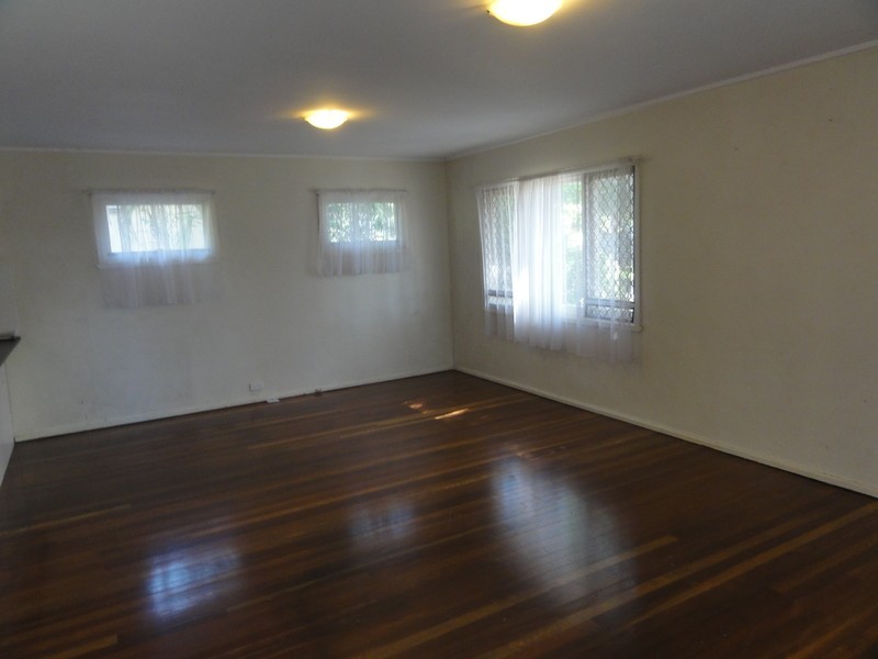 22 Avoca Street, Woodridge QLD 4114