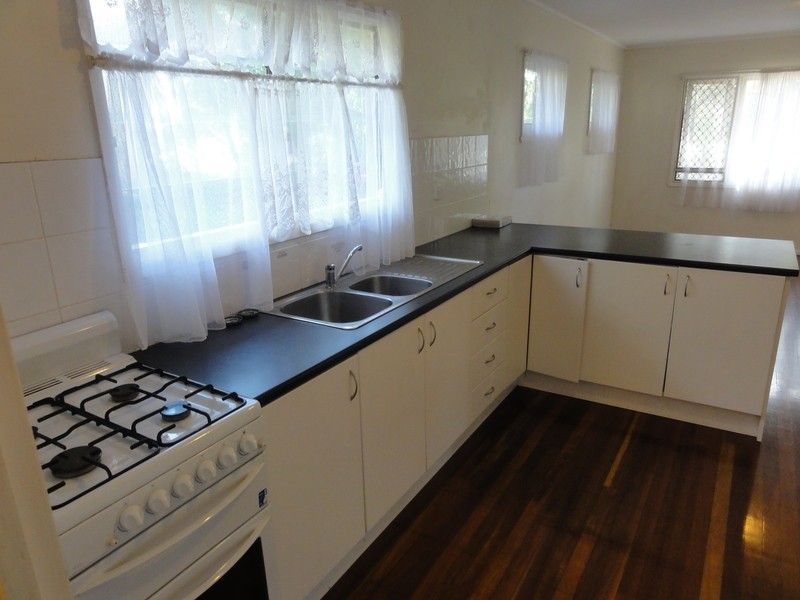 22 Avoca Street, Woodridge QLD 4114