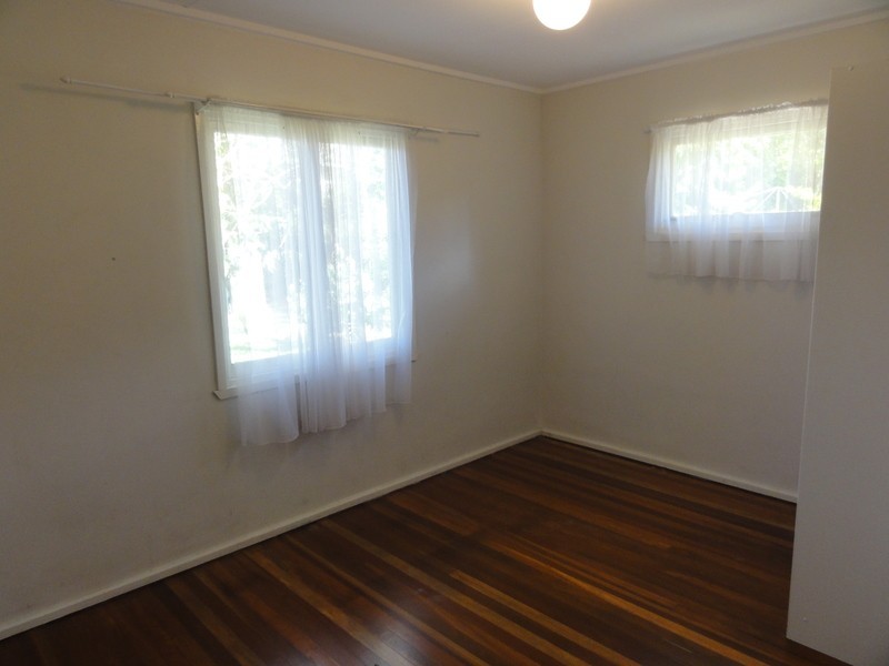 22 Avoca Street, Woodridge QLD 4114