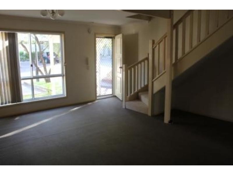 24/15 Vitko St, Woodridge QLD 4114
