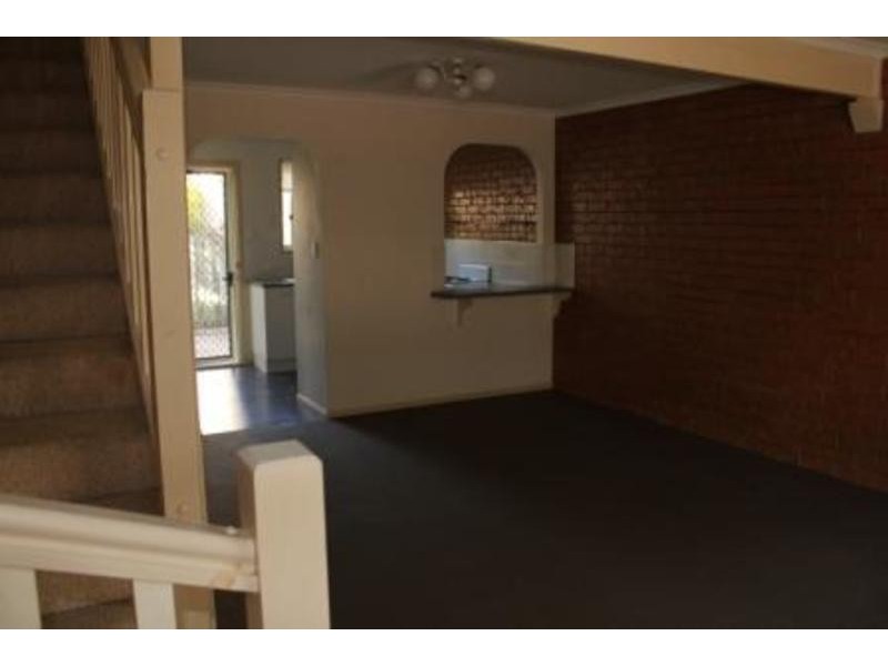 24/15 Vitko St, Woodridge QLD 4114