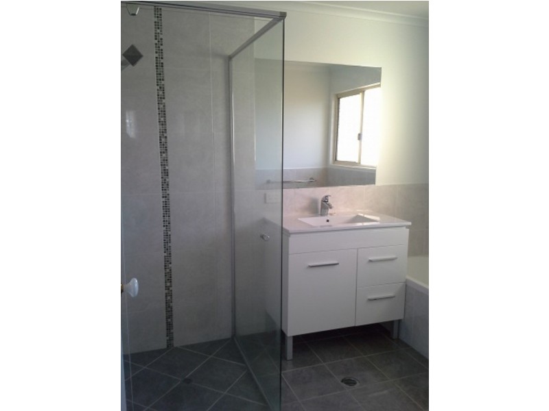 10 Adrian Place, Wishart QLD 4122