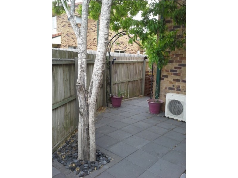 10 Adrian Place, Wishart QLD 4122