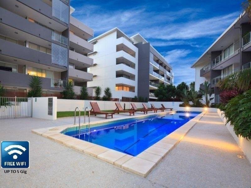 65/101 Clarence Rd, Indooroopilly QLD 4068