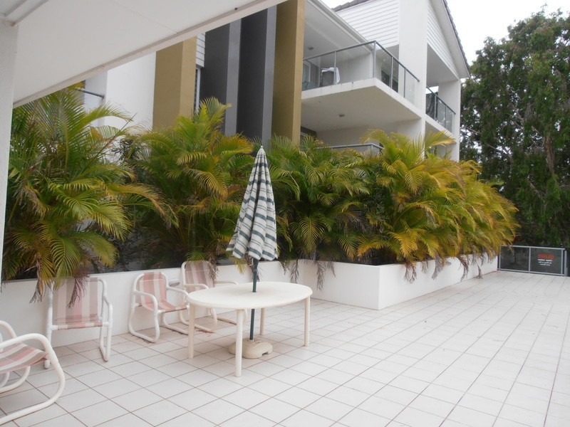 2/462 Coolangatta Rd., Tugun QLD 4224