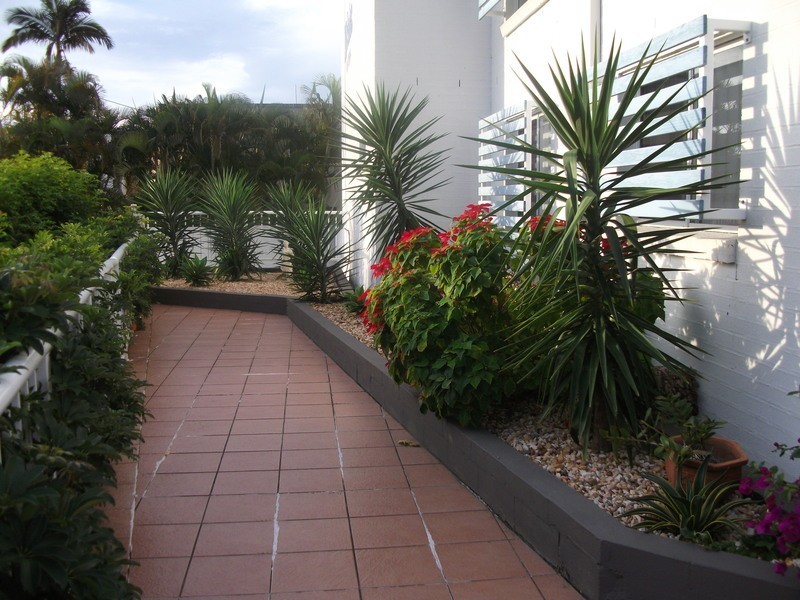 75 Bayview Street, Runaway Bay QLD 4216