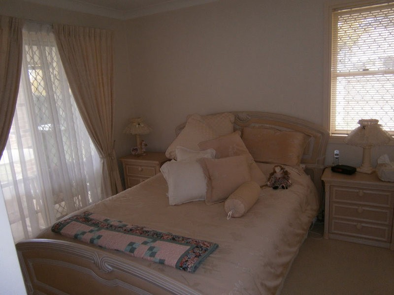 23 Tristan Court, Benowa QLD 4217