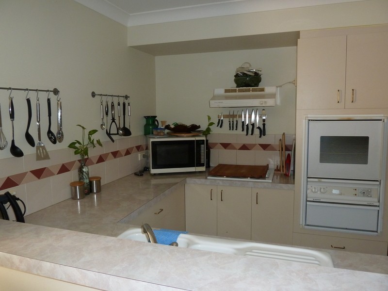 23 Tristan Court, Benowa QLD 4217