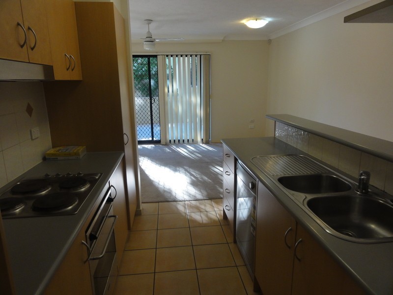 3 Tate Street, Southport QLD 4215