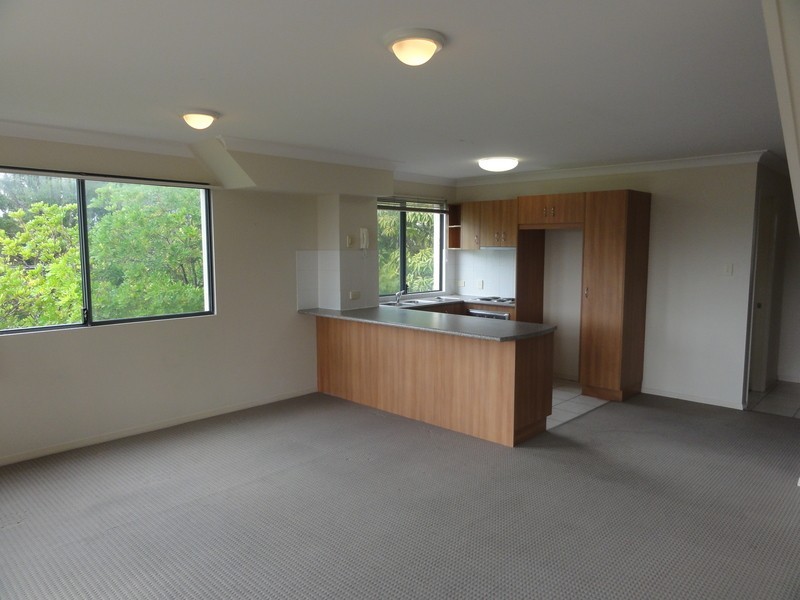 23/8 Whitby Street, Southport QLD 4215