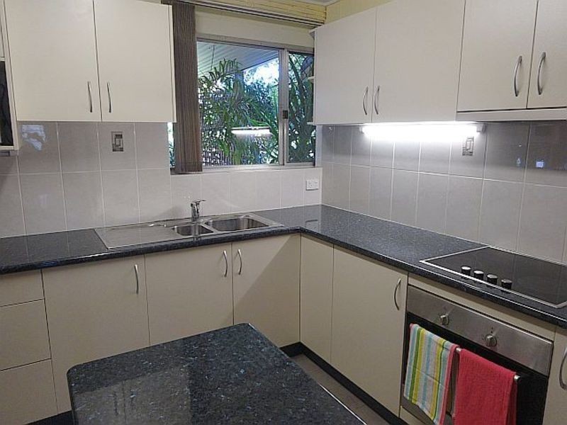 18 Andrea Street, Tarragindi QLD 4121