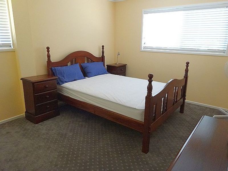 18 Andrea Street, Tarragindi QLD 4121