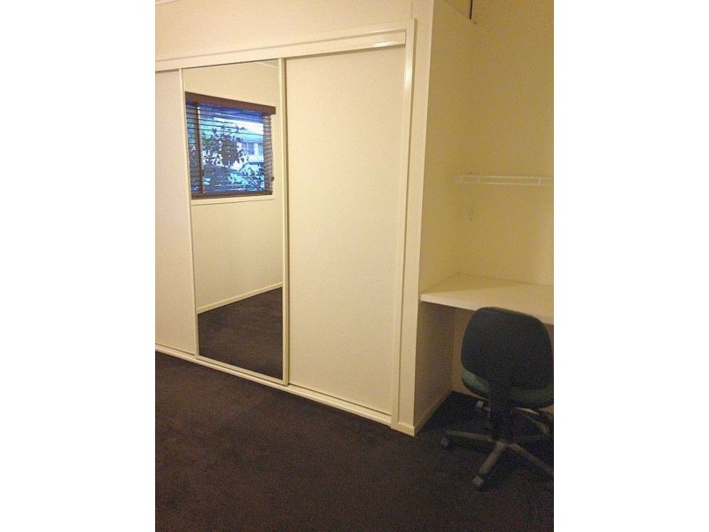 18 Andrea Street, Tarragindi QLD 4121