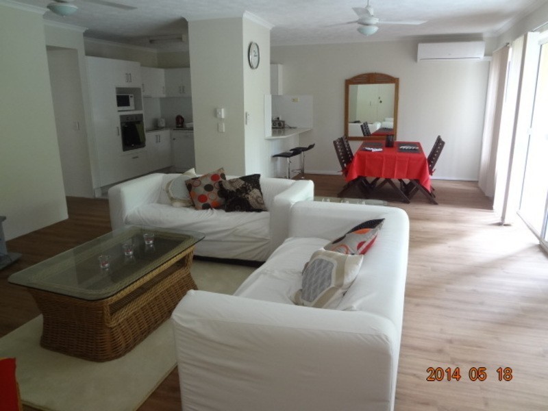 166  Surf Prd, Broadbeach QLD 4218