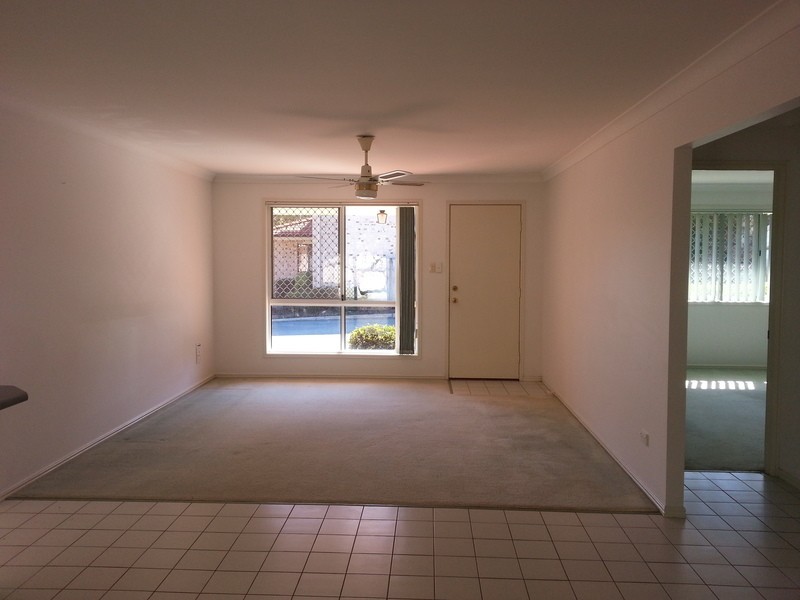 18 Sunny Court, Sunnybank Hills QLD 4109