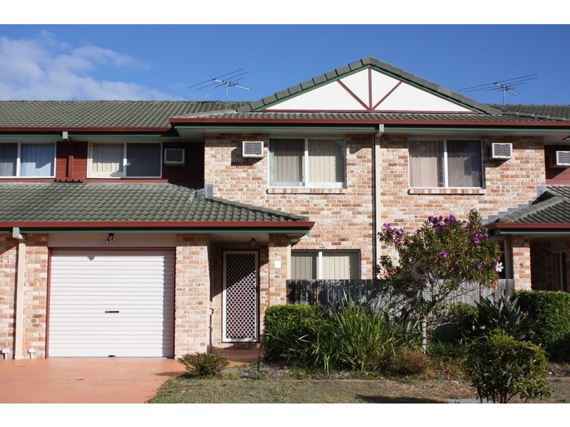 18 Sunny Court, Sunnybank Hills QLD 4109