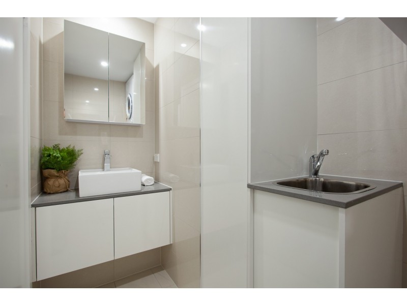 327, 439/120 Melton Road, Nundah QLD 4012