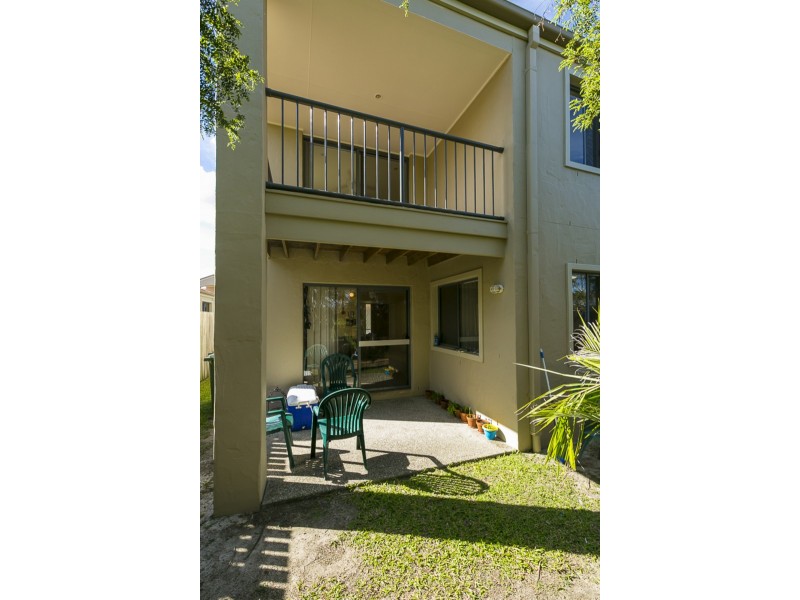 1 Santa Isobel Blvd, Pacific Pines QLD 4211