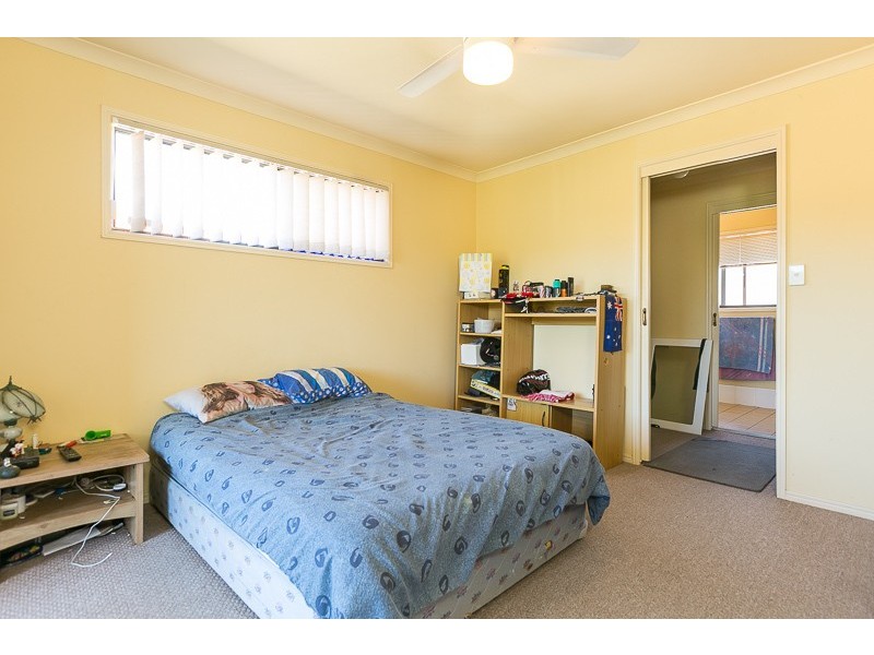 1/1 Santa Isobel Blvd, Pacific Pines QLD 4211