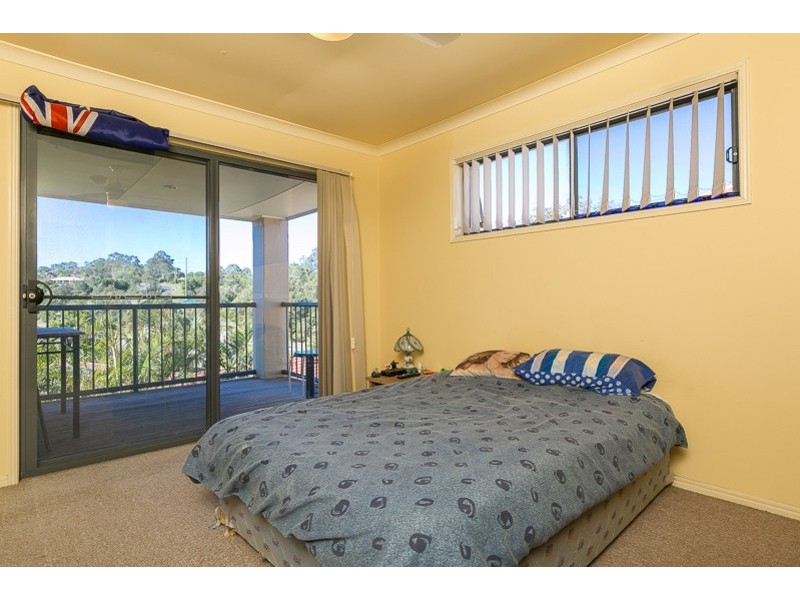 1/1 Santa Isobel Blvd, Pacific Pines QLD 4211