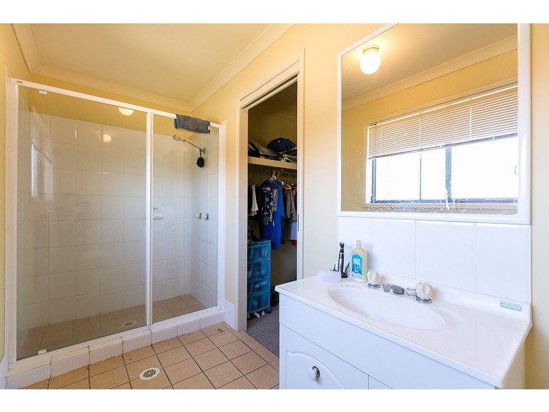 1/1 Santa Isobel Blvd, Pacific Pines QLD 4211