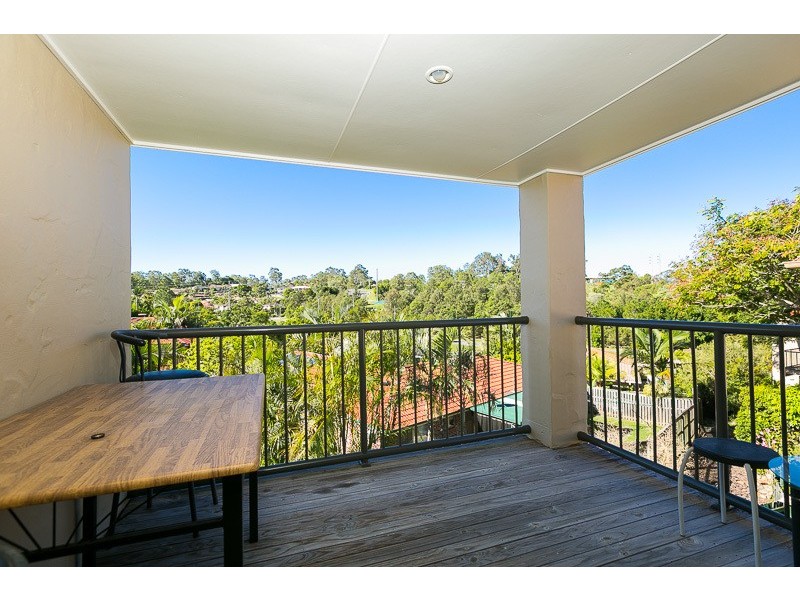 1/1 Santa Isobel Blvd, Pacific Pines QLD 4211