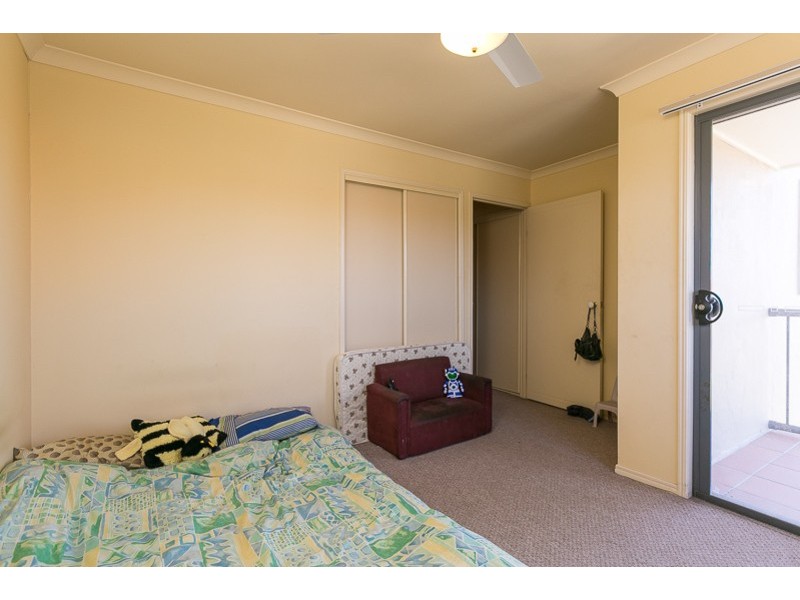 1/1 Santa Isobel Blvd, Pacific Pines QLD 4211