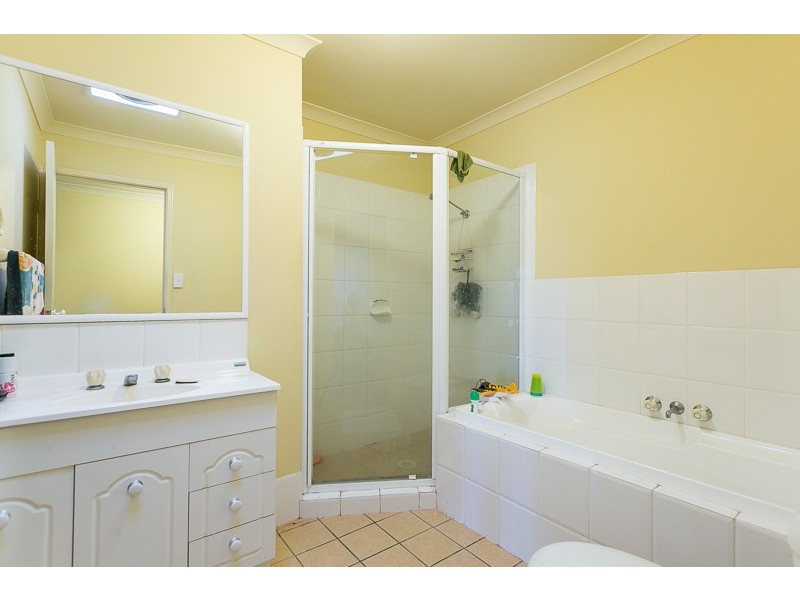 1/1 Santa Isobel Blvd, Pacific Pines QLD 4211