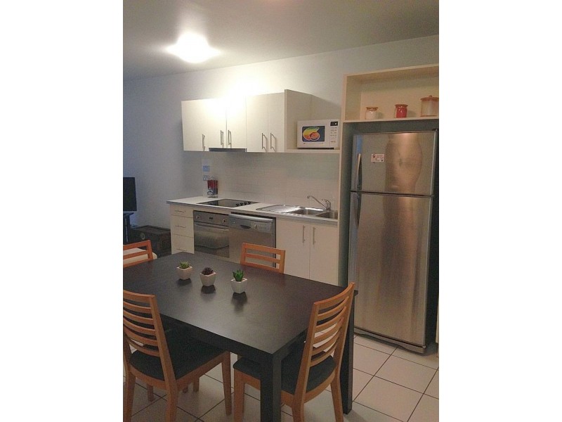 102/30 Tank Street, Brisbane City QLD 4000