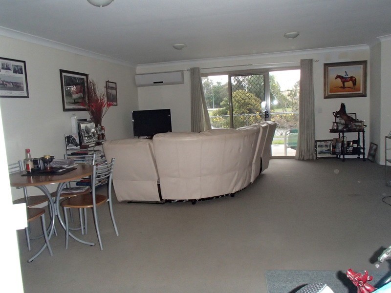 villa @11 waterford court, Bundall QLD 4217