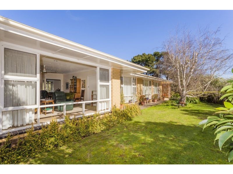 975 Mount Duneed Road, Freshwater Creek VIC 3216