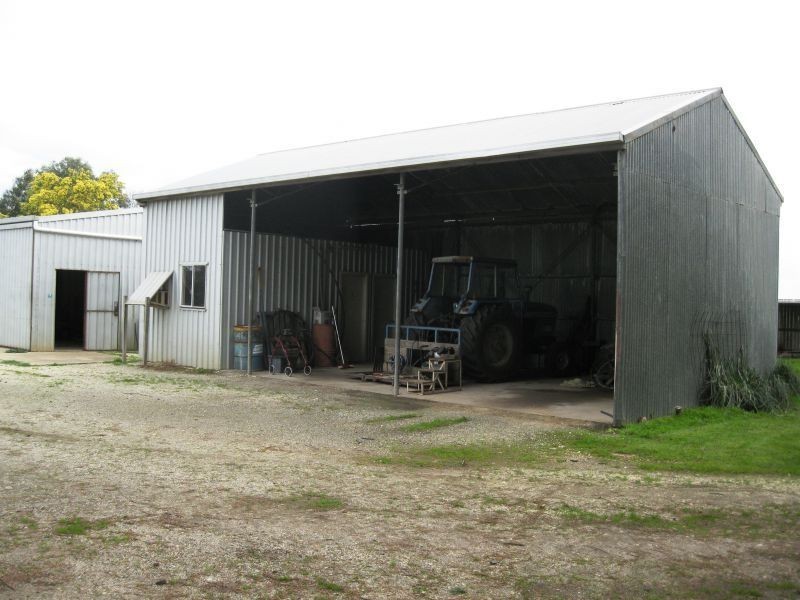 975 Mount Duneed Road, Freshwater Creek VIC 3216