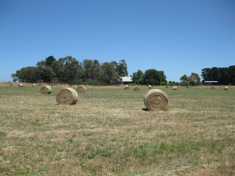 375 Flaxbournes Road, Paraparap VIC 3240