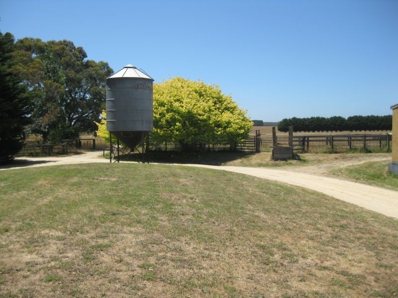 375 Flaxbournes Road, Paraparap VIC 3240