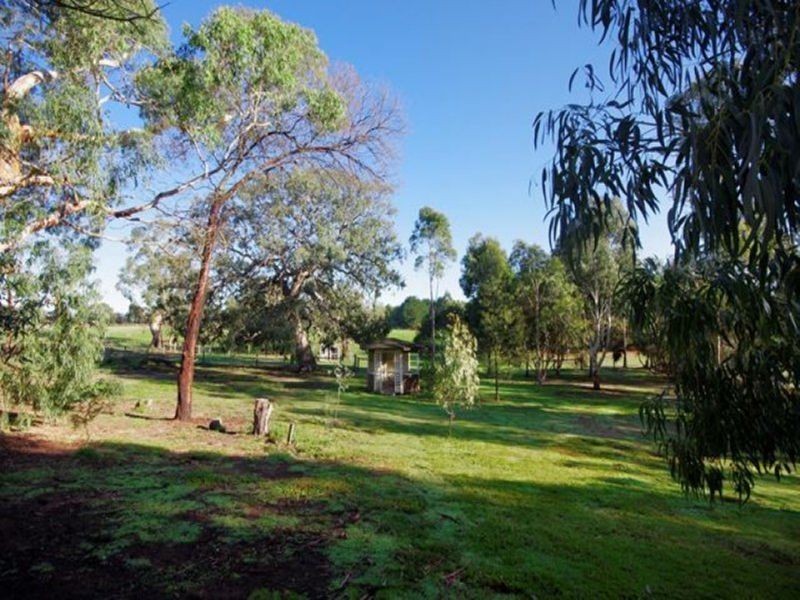 90 Redgum Drive, Teesdale VIC 3328