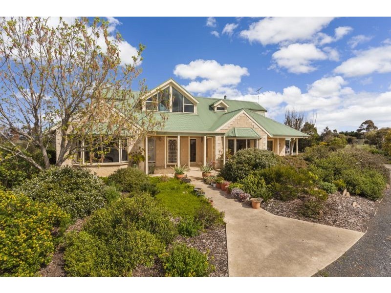 105 Dickins Road, Mount Duneed VIC 3216