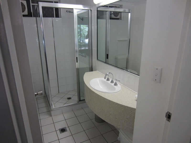 203/191 McLeod Street, Cairns North QLD 4870